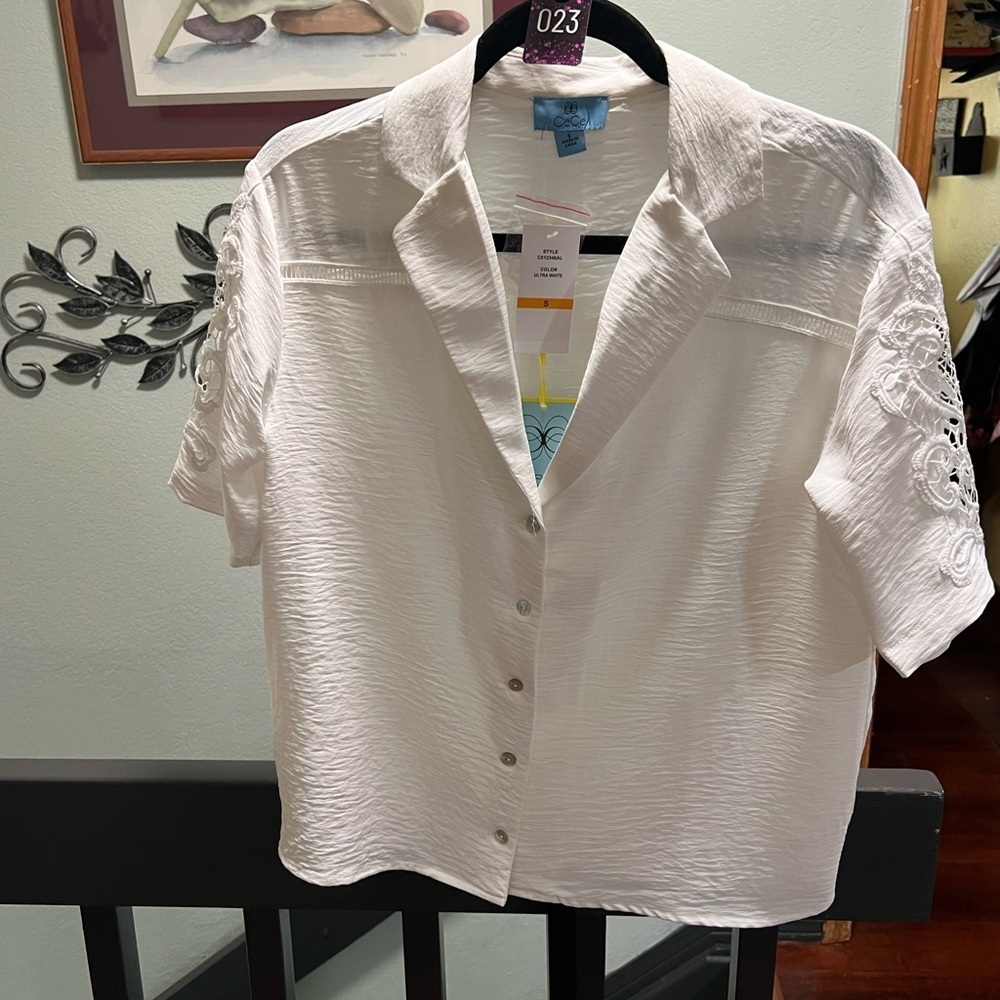 CeCe Ultra White  Button Down Blouse Short Cut-out Sleeves NWT #023